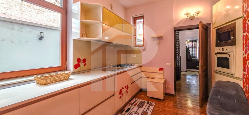 Foisor de Foc Spatiu profesional cu caracter intr-o vila individuala