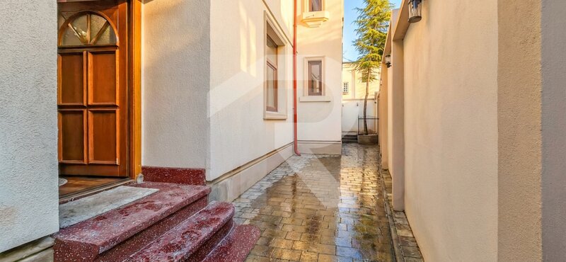 Foisor de Foc Spatiu profesional cu caracter intr-o vila individuala